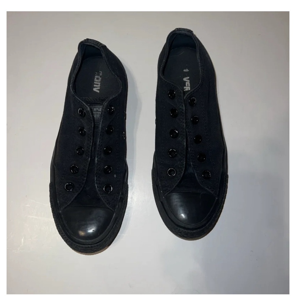 All black converse
